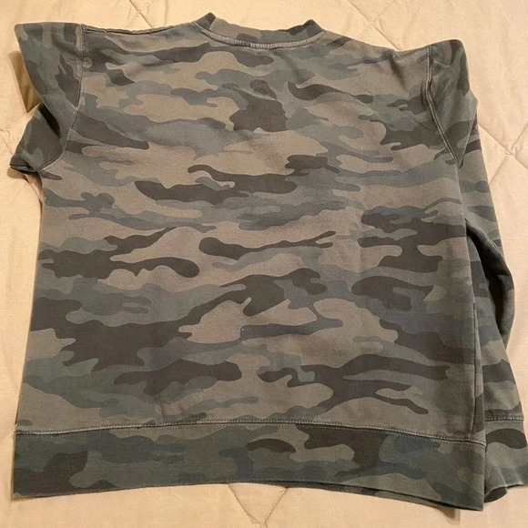Fam Eternal Sweatshirt Women’s Size Small - camouflage - Picture 4 of 6